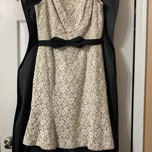 WHITE HOUSE BLACK MARKET BIEGE CROCHET DRESS SIZE 6 NWT